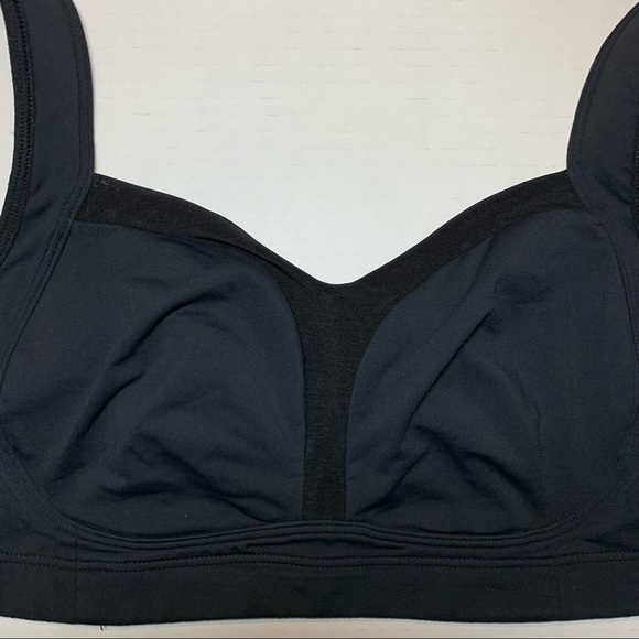 Lululemon 34C black Ta Ta Tamer bra - Picture 8 of 15